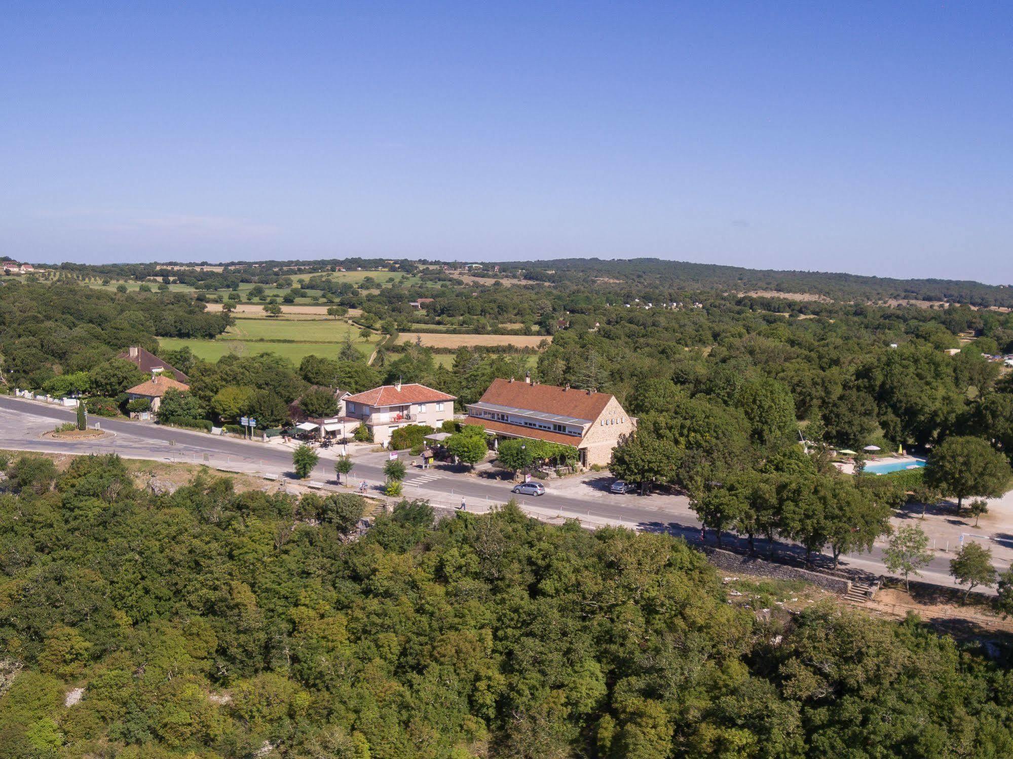 Hotel Logis - Le Bellaroc - 2 Etoiles Et Restaurant 2*